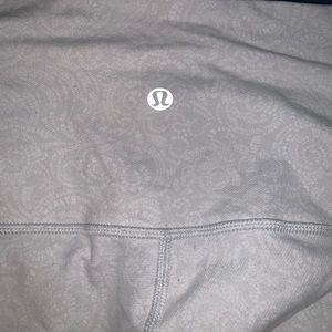 Paisley lululemons